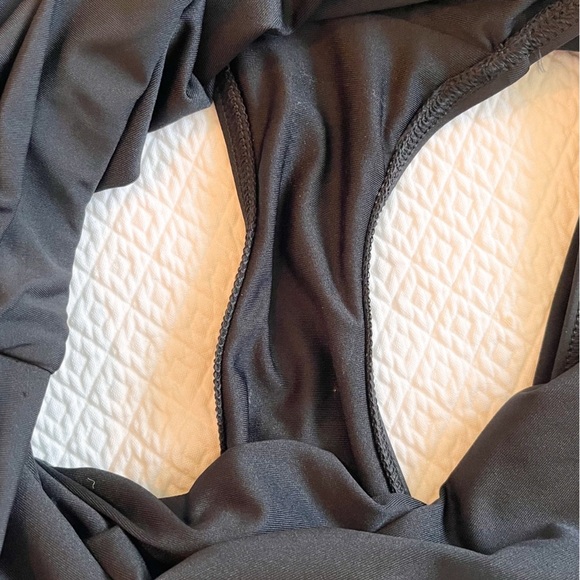 Lands’ End Plus High Waist Black Ruched Swim Bikini Bottoms Size 16 - Picture 5 of 5